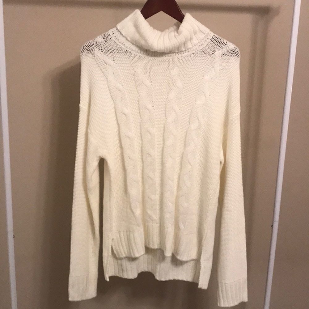 NWT Copper Key White Turtleneck Sweater - Size L